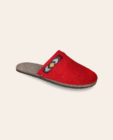 Chaussons Avoriaz Rouge : Une touche de chaleur vibrante au quotidien