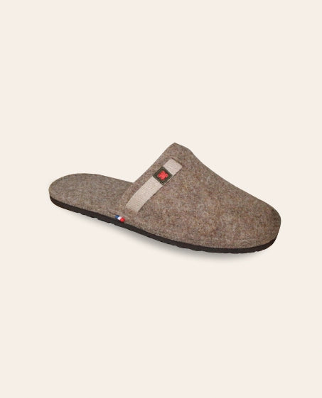 Chaussons Névache Brun : L'authenticité au service de votre repos